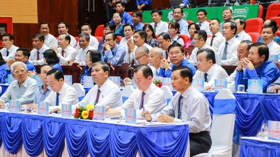 Ouverture de la session solennelle du 1er Congrès des délégués de l'Union de la jeunesse communiste Ho Chi Minh de la province de Vinh Long, mandat 2025-2030