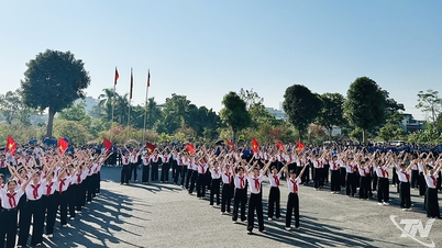 การเต้นรำพื้นเมืองเชื่อมโยงนักเรียน