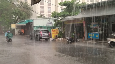 Fortes pluies à Hô Chi Minh-Ville et dans le Sud en raison d'une augmentation de l'air froid.