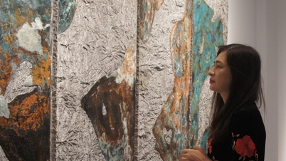 The journey from flat to multidimensional space in Dinh Phong's works