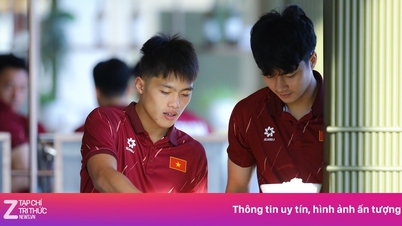 Frühstück der vietnamesischen U22-Nationalmannschaft nach dem Sieg