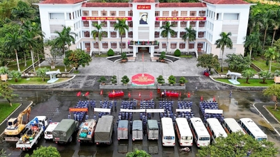 Εκστρατεία Quang Trung: Η Ναυτική Περιοχή 3 αναπτύχθηκε για να βοηθήσει τους κατοίκους του Gia Lai να χτίσουν σπίτια