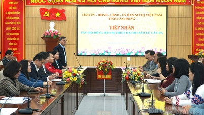 Genosse Ma The Hong, stellvertretender Sekretär des Provinzparteikomitees und Vorsitzender des Provinzkomitees der Vaterländischen Front, besuchte die von Naturkatastrophen betroffene Bevölkerung der Provinz Lam Dong und leistete ihr Unterstützung.