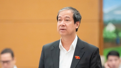 Правительство отреагировало на предложение отменить выпускные экзамены в средней школе, но сохранить вступительные экзамены в университеты