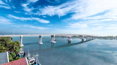 حفل وضع حجر الأساس لجسر دينه خاو - مشروع مروري رئيسي للترحيب بالمؤتمر الوطني الرابع عشر للحزب