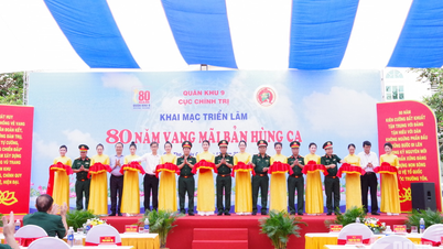 У 9-му військовому окрузі відкривається виставка «80 років героїчної пісні»