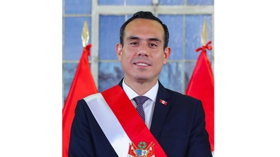 Peruvian presidential candidates given bulletproof vests after shootings