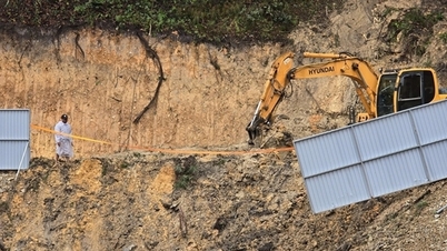 Đèo Prenn Đà Lạt lại sạt lở, tạm thời cấm lưu thông