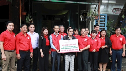 Trao kinh phí xây dựng 3 nhà Chữ thập đỏ tại Đà Nẵng