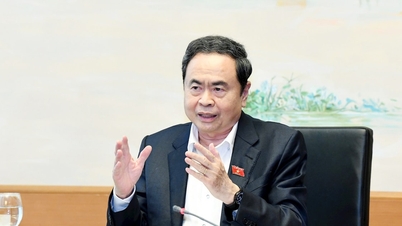 Голова Національних зборів Чан Тхань Ман: Будь-який інвестор, який приїжджає до нашої країни, запитує, чи достатньо електроенергії?