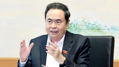 জাতীয় পরিষদের চেয়ারম্যান: "আমাদের দেশে আসা কোনও বিনিয়োগকারী জিজ্ঞাসা করেন যে পর্যাপ্ত বিদ্যুৎ আছে কিনা?"