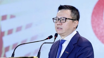 ປະທານ​ສະມາຄົມ​ນັກ​ຂ່າວ: ໜັງສືພິມ​ບໍ່​ໜ້ອຍ​ເທົ່າ​ກັບ​ປະ​ເທດ.