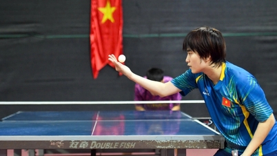 Vietnams bordtennis-landslag utveksler med russiske utøvere, forbereder seg til SEA Games 33