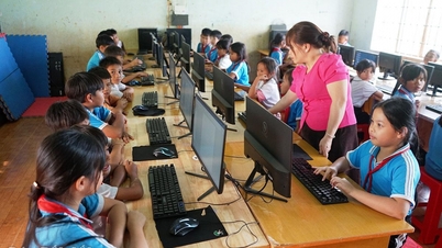 Az információs szegénység csökkentésének diverzifikálási formái Dak Phoi községben