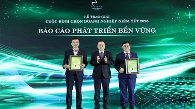 [사진] 2025년 상장기업선정(VLCA) 수상기업들을 기리는 행사