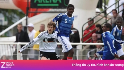 រូបថត​របស់ Pogba កាល​ពី​១៦​ឆ្នាំ​មុន​កំពុង​ល្បី​ខ្លាំង