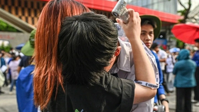 Seorang peserta di Hanoi yang menyontek saat ujian dicabut ijazah sekolah menengah atasnya.