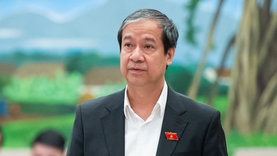 政府は大学進学に高校卒業を義務付ける提案に反応