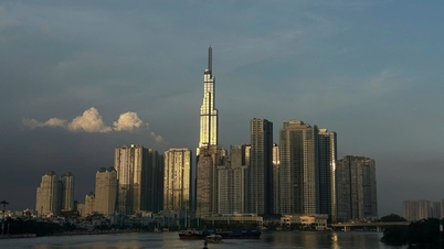 A cidade de Ho Chi Minh promove o desenvolvimento de novos roteiros turísticos, criando mais atrações para a temporada de festivais de fim de ano.