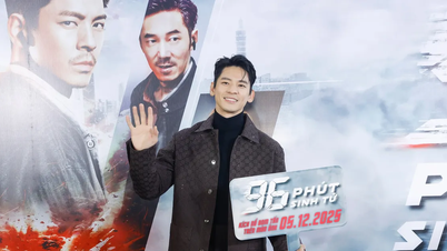 Lam Bach Hoang dengan gembira bertemu penggemar Vietnam