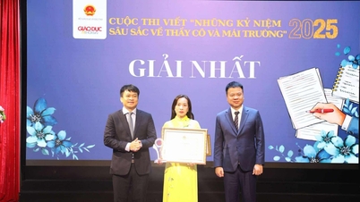 Cérémonie de remise des prix du concours « Souvenirs profonds des enseignants et de l'école » en 2025