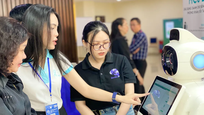 សួនបច្ចេកវិជ្ជាឌីជីថលប្រមូលផ្តុំ - បើកដំណើរការបន្ទះសម្រាប់អាជីវកម្មបច្ចេកវិទ្យា