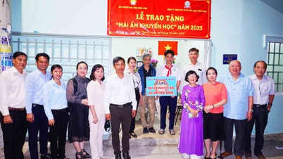 Asociación Provincial para la Promoción de la Educación: Entrega de "Un Hogar Cálido para la Promoción de la Educación" a Ngo Huu Phuoc