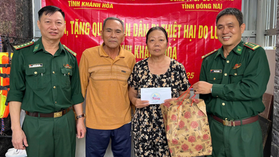 খান হোয়া প্রাদেশিক সীমান্তরক্ষী বাহিনী বন্যা ও ঝড়ে ক্ষতিগ্রস্ত সৈন্যদের পরিবার পরিদর্শন করেছে এবং তাদের সহায়তা করেছে।