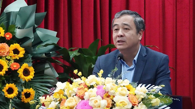 A politikai elmélet oktatásának minőségének és hatékonyságának javítása az iskolákban