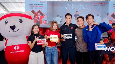 Pembukaan Marathon Antarabangsa Techcombank Ho Chi Minh City ke-8
