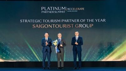 Kumpulan Saigontourist telah diberi penghormatan sebagai "Rakan Kongsi Pelancongan Strategik" oleh Vietnam Airlines