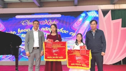 Tuong Mai Ward បានរៀបចំមហោស្រពទេពកោសល្យតន្ត្រីដំបូងសម្រាប់សិស្សវិទ្យាល័យ