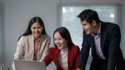 Bisnis memprioritaskan kandidat yang mahir dalam teknologi dan memiliki pengetahuan bisnis.