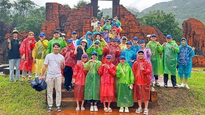 La escuela realizó una lluvia de ideas para organizar excursiones para los estudiantes durante las complicadas inundaciones
