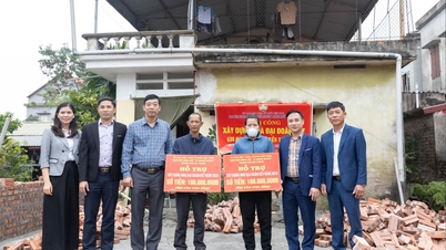 Bygga hus under "Great Unity" för fattiga hushåll i Cam Giang