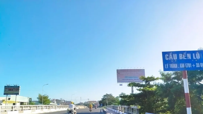 لام دونج: الطريق السريع الوطني رقم 1 لم يعد مغمورًا بالمياه، وعادت حركة المرور إلى طبيعتها