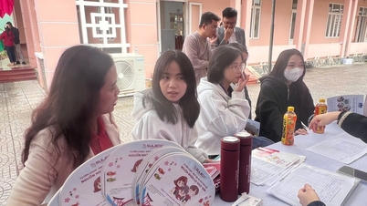 รับสมัครพนักงานเกือบ 10,000 คนในงานมหกรรมหางานในเขตเฮืองตรา