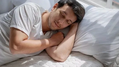 Hábitos de sueño aparentemente inofensivos pueden provocar dolor de cuello y hombros cada mañana.