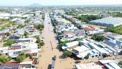 Lâm Đồng: Nhà cửa tan hoang sau trận mưa lũ lịch sử