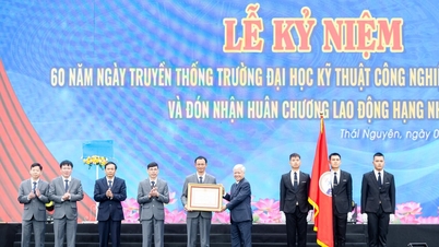 ທ່ານ​ຮອງ​ປະ​ທານ​ສະ​ພາ​ແຫ່ງ​ຊາດ Do Van Chien ໄດ້​ເຂົ້າ​ຮ່ວມ​ພິ​ທີ​ສະ​ເຫຼີມ​ສະ​ຫຼອງ 60 ປີ​ແຫ່ງ​ວັນ​ປະ​ເພ​ນີ​ຂອງ​ມະ​ຫາ​ວິ​ທະ​ຍາ​ໄລ​ເຕັກ​ໂນ​ໂລ​ຊີ​ອຸດ​ສາ​ຫະ​ກຳ.