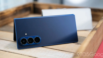 サムスンが折りたたみ式携帯電話の世界市場を独占