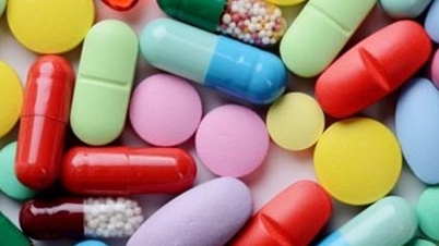 กระทรวงสาธารณสุขได้ออกและต่ออายุยาใหม่เกือบ 600 รายการ รวมถึงยาชีวสมมูลอีกหลายสิบรายการ