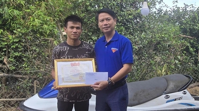 A União Provincial da Juventude concedeu certificados de mérito a jovens corajosos que resgataram pessoas durante as inundações.