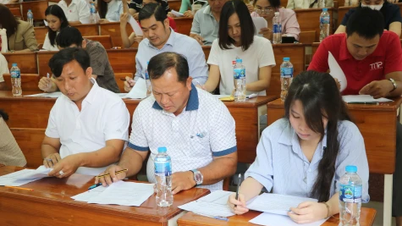 Ujian lisensi pialang real estat 2025