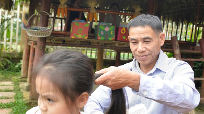 Ayah-ayah muda di tengah hutan: Buah manis