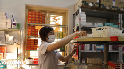 Министерство здравоохранения выдает и продлевает действие почти 600 наименований лекарственных препаратов отечественного и зарубежного производства.