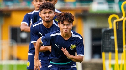 Live-Fußballspiel der SEA Games 33 U22 Malaysia gegen U22 Laos