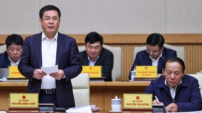 ការ​នាំ​ចូល និង​នាំ​ចេញ​នៅ​តែ​ជា​ចំណុច​ភ្លឺ​នៃ​សេដ្ឋកិច្ច។