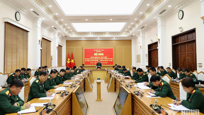 O Departamento Político, o Departamento Geral de Logística e a Engenharia aprendem com a experiência após 1 ano de fusão.