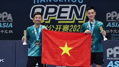 วินห์ เฮียน และ มินห์ กวาน คว้าชัย สร้างประวัติศาสตร์การแข่งขันประเภทชายคู่ของเวียดนามในทัวร์ PPA